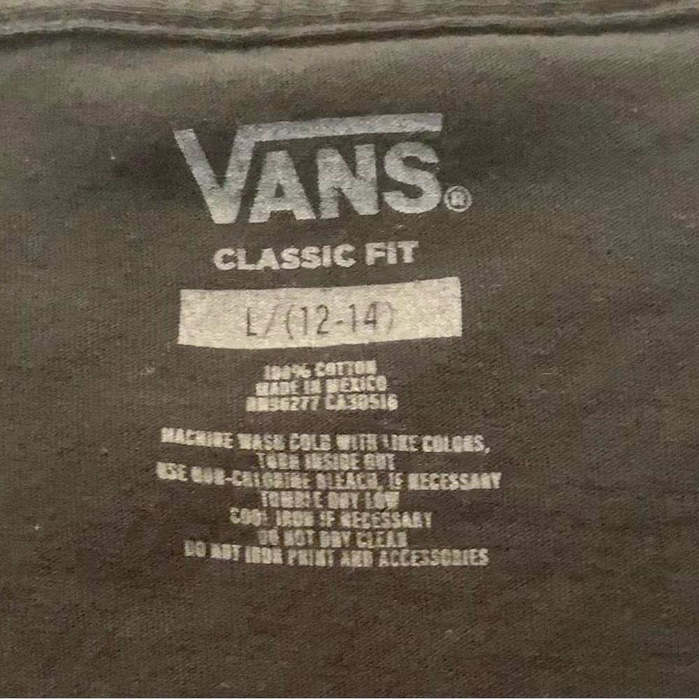 Kids Large (12-14) Vans Black and Red Checkered T-Shirt - Picture 2 of 6